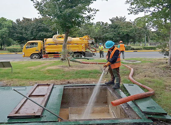 罗田化油池清理